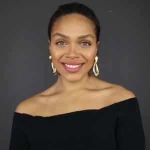 Meet your Posher, Juvenia